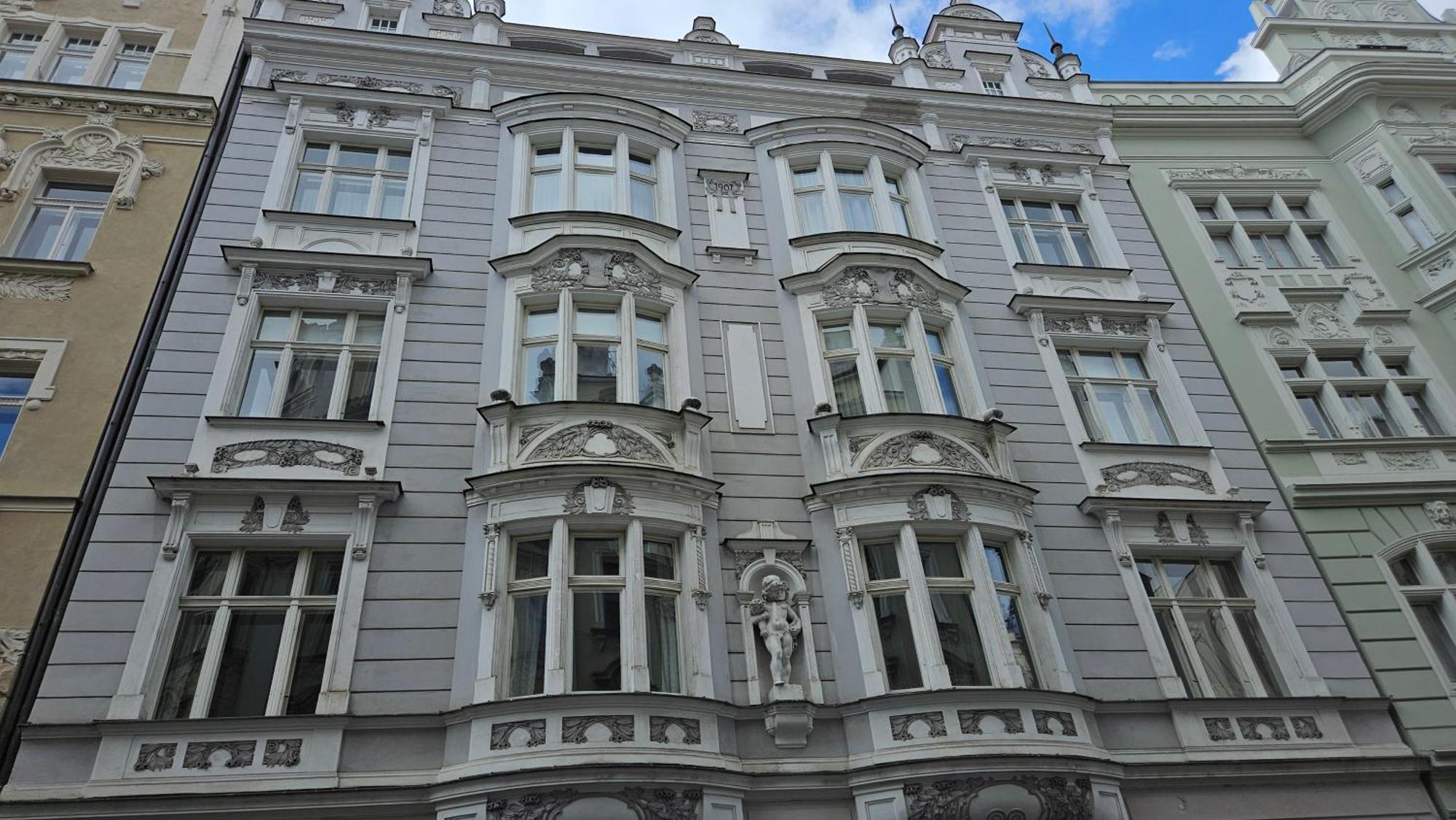 Decadent Art Deco Balcony Apartment In Old Town Prague Luaran gambar